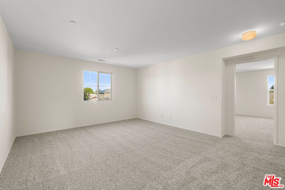 Lancaster, California, 93534, United States, 5 Bedrooms Bedrooms, ,3 BathroomsBathrooms,Residential,For Sale,1942304