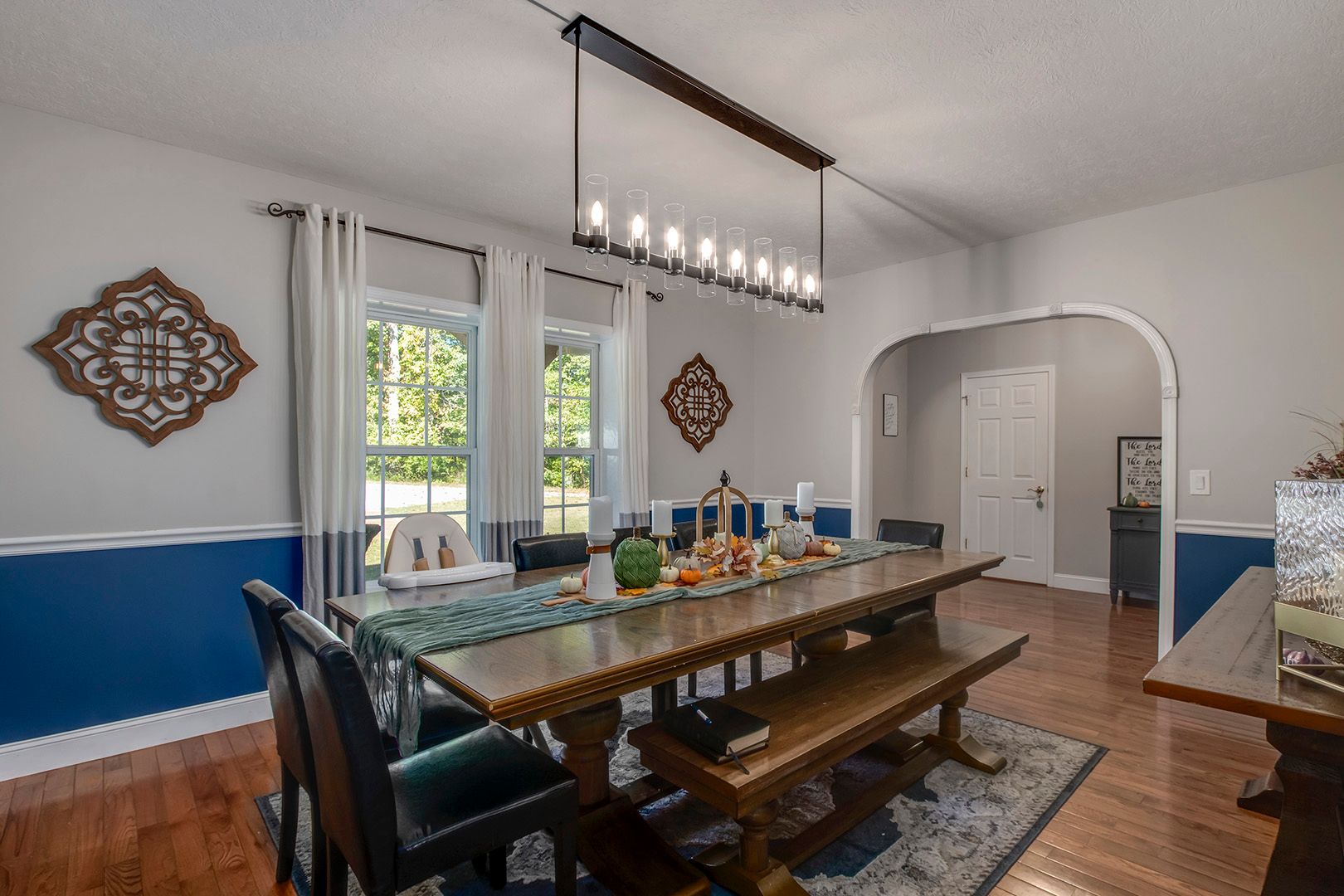 Kingston, Tennessee, 37763, United States, 5 Bedrooms Bedrooms, ,5 BathroomsBathrooms,Residential,For Sale,2011404