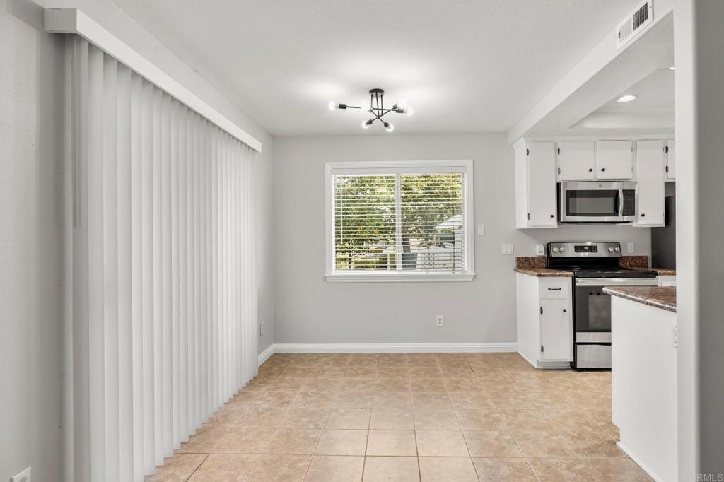 Oceanside, California, 92058, United States, 3 Bedrooms Bedrooms, ,2 BathroomsBathrooms,Residential,For Sale,1874200