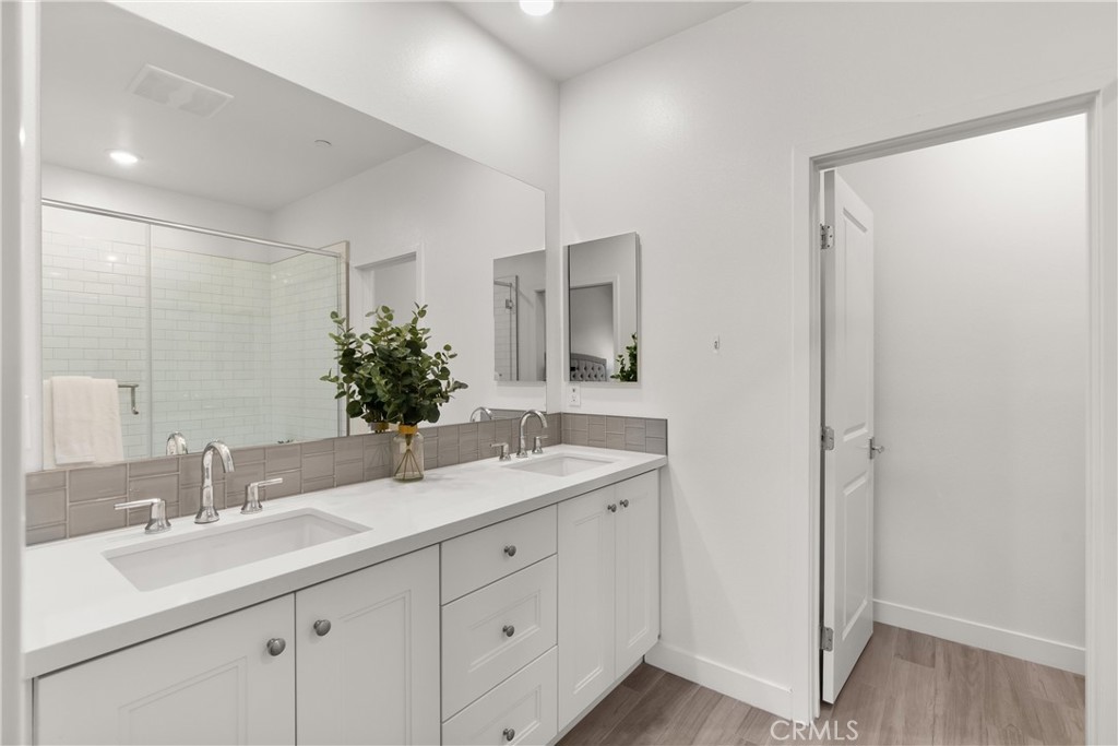 Dana Point, California, 92629, United States, 2 Bedrooms Bedrooms, ,3 BathroomsBathrooms,Residential,For Sale,1905970