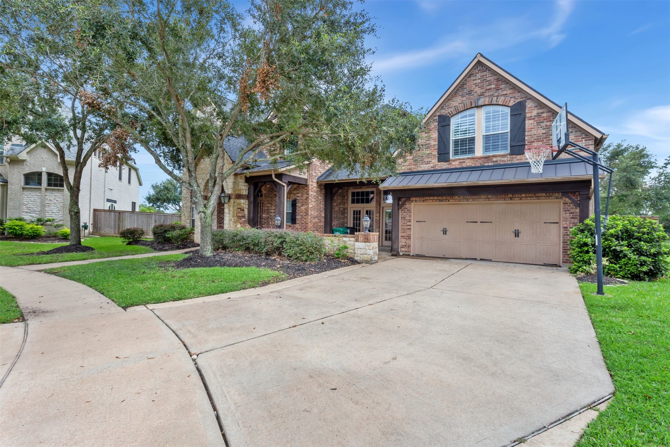 Sugar Land, Texas, 77479, United States, 5 Bedrooms Bedrooms, ,5 BathroomsBathrooms,Residential,For Sale,1837689
