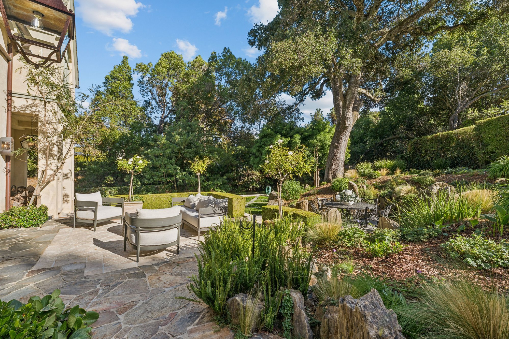  Timeless Elegance in Lower Hillsborough - 物件實景