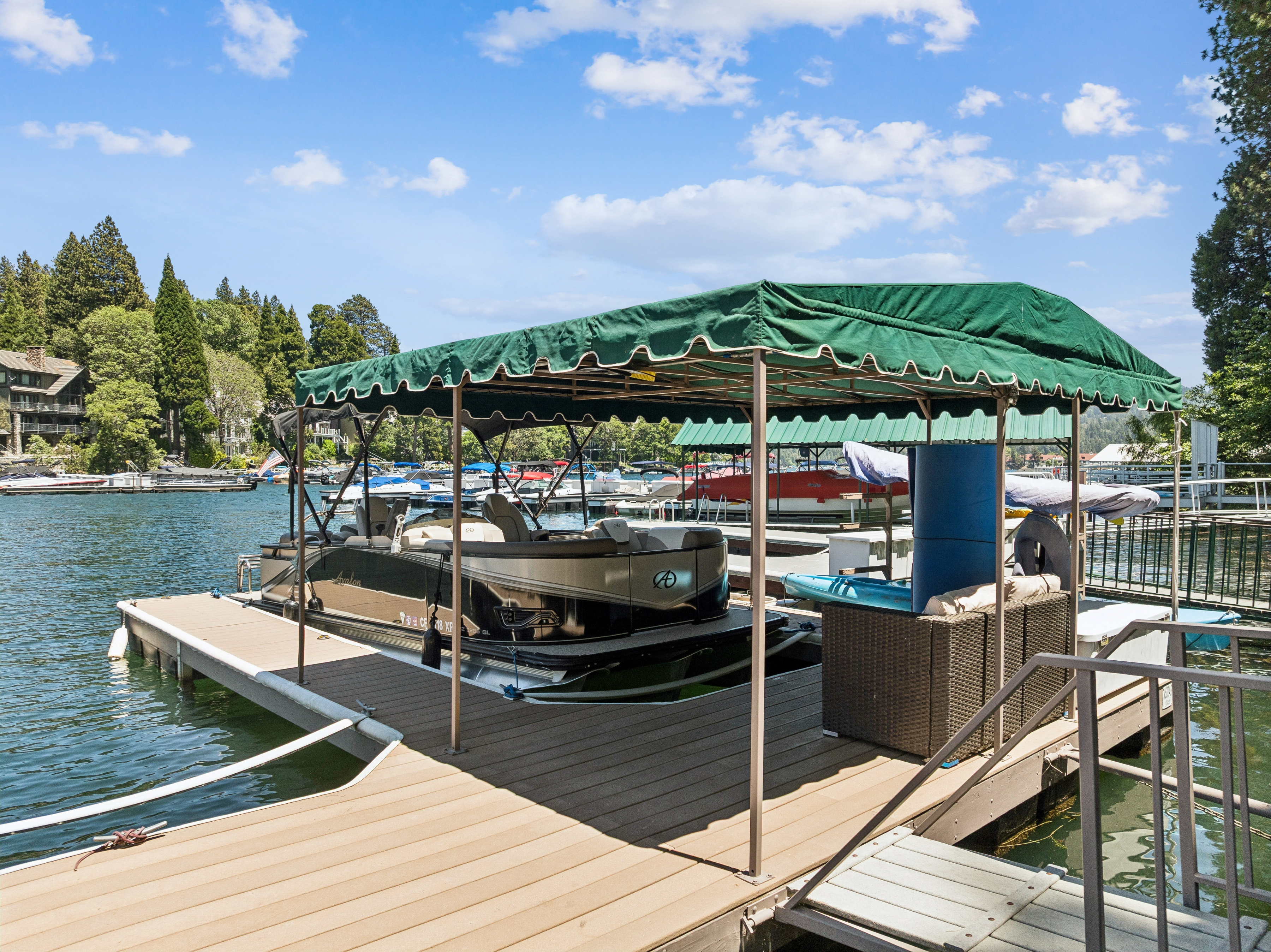  304 Lake Knoll Drive, Lake Arrowhead, CA 92352 - 物件實景