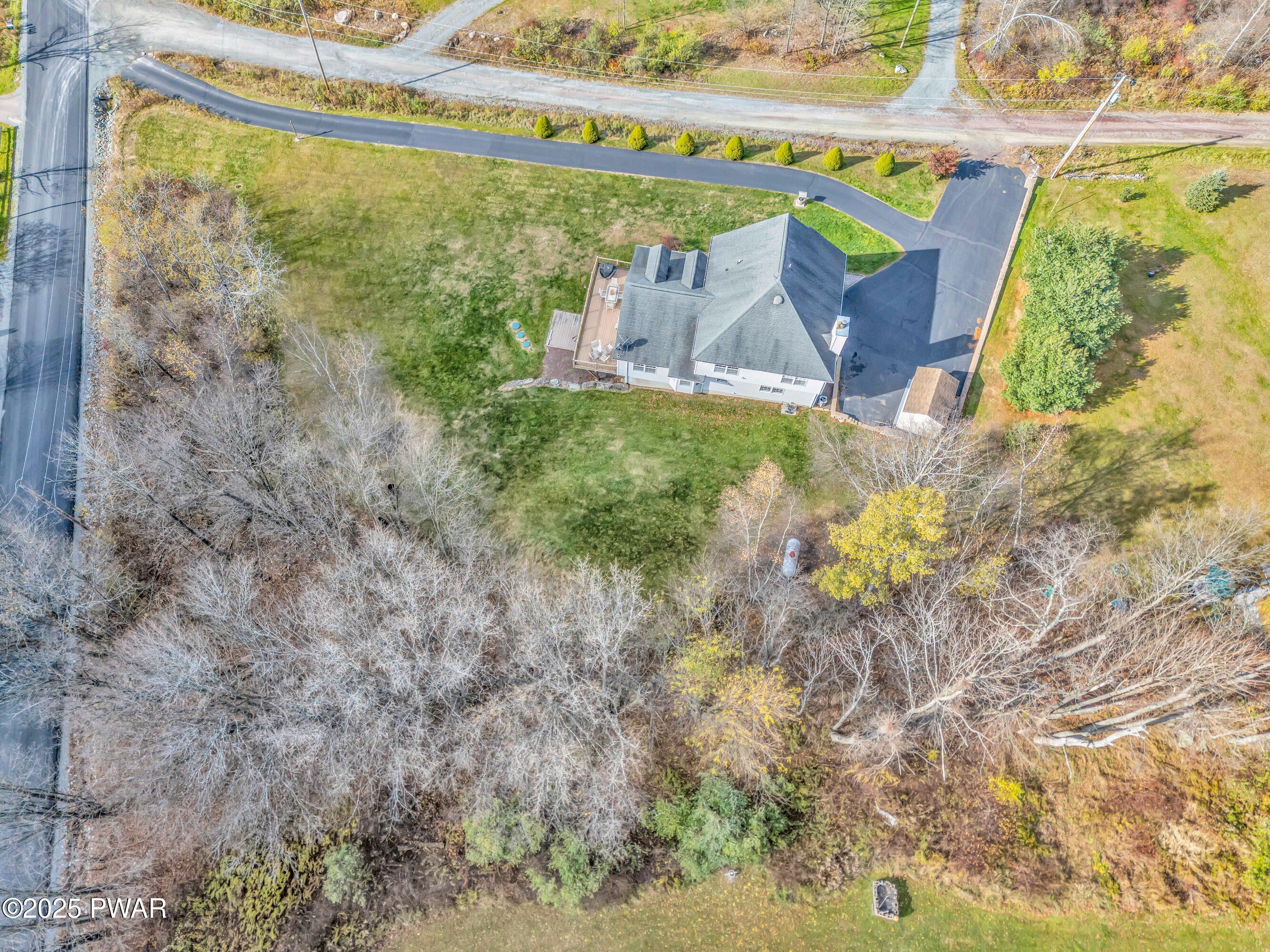 Moscow, Pennsylvania, 18444, United States, 4 Bedrooms Bedrooms, ,3 BathroomsBathrooms,Residential,For Sale,1987034