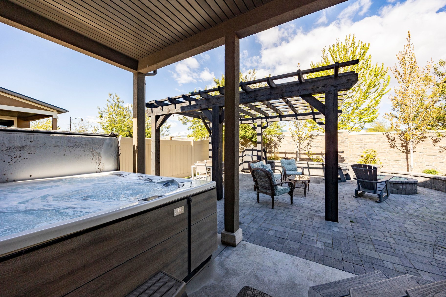  Luxury Meets Livability in This Upgraded Herriman Showpiece - 物件實景