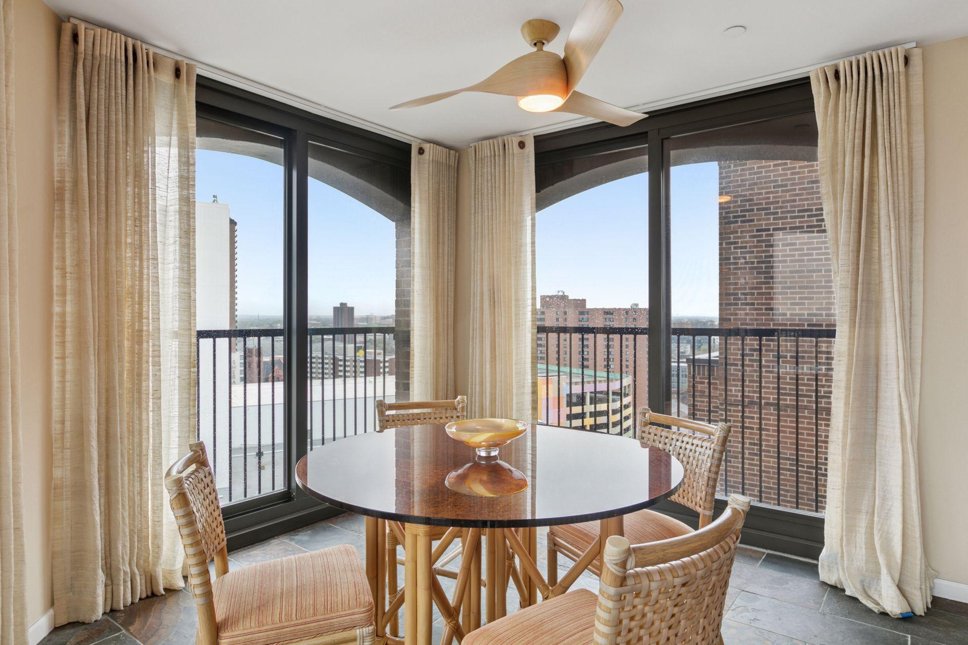 Minneapolis, Minnesota, 55403, United States, 2 Bedrooms Bedrooms, ,1 BathroomBathrooms,Residential,For Sale,1794027