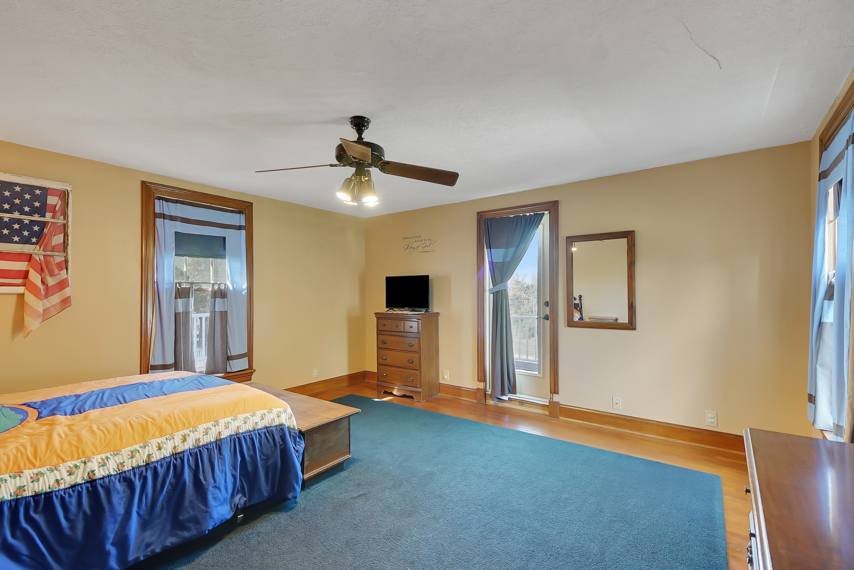 Yalaha, Florida, 34797, United States, 5 Bedrooms Bedrooms, ,4 BathroomsBathrooms,Residential,For Sale,1975837