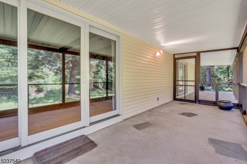 Raritan Twp., New Jersey, 08822, United States, 3 Bedrooms Bedrooms, ,2 BathroomsBathrooms,Residential,For Sale,1951157