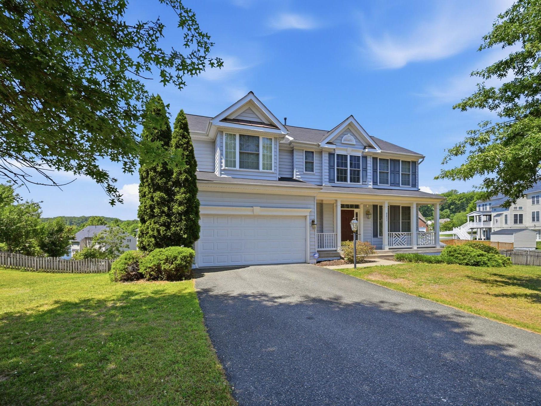 Triangle, Virginia, 22172, United States, 5 Bedrooms Bedrooms, ,4 BathroomsBathrooms,Residential,For Sale,2048381