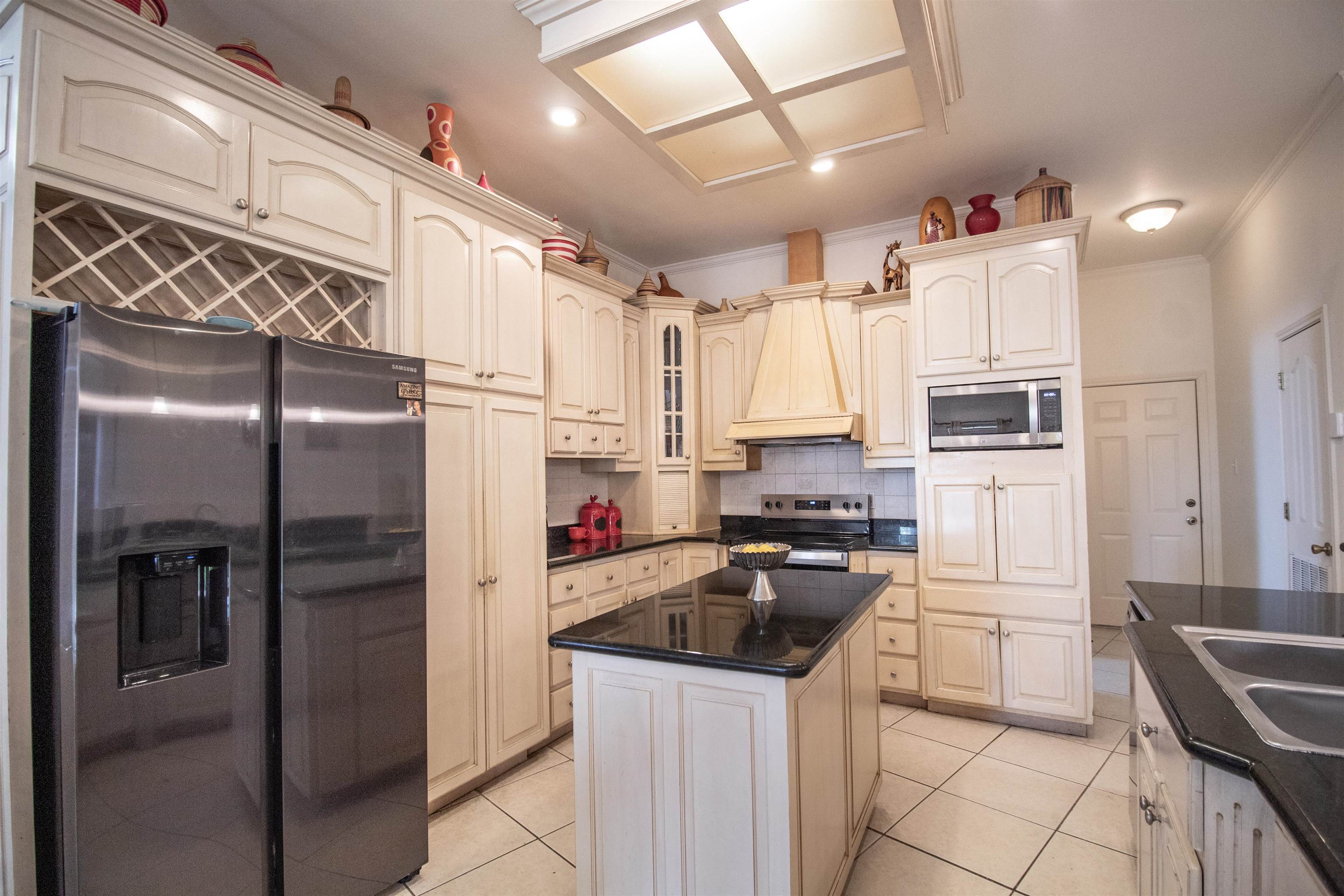 Laredo, Texas, 78041, United States, 4 Bedrooms Bedrooms, ,5 BathroomsBathrooms,Residential,For Sale,1787363