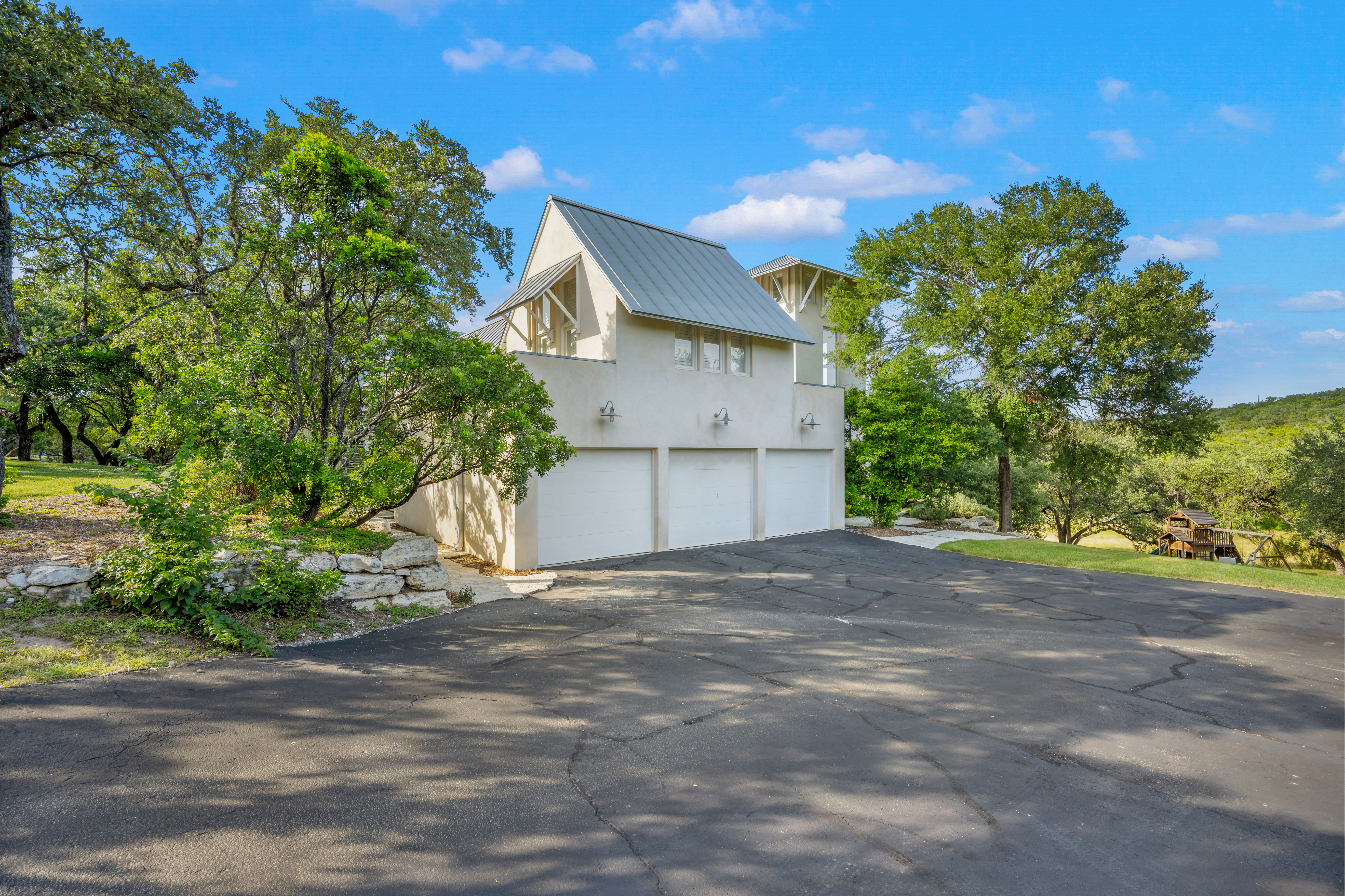  Hill Country Estate with Privacy and Presence - 物件實景