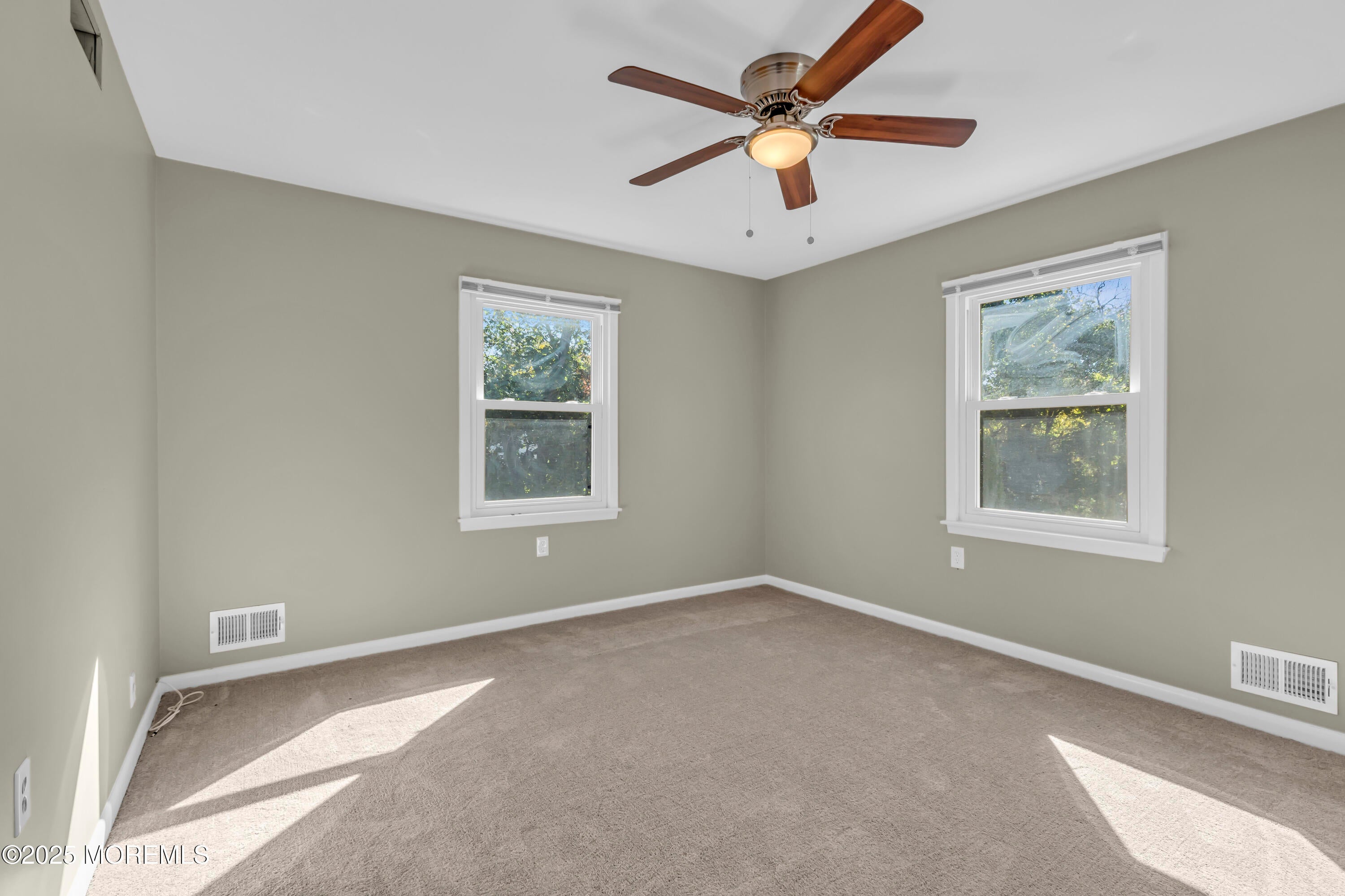 Freehold, New Jersey, 07728, United States, 3 Bedrooms Bedrooms, ,2 BathroomsBathrooms,Residential,For Sale,1990180