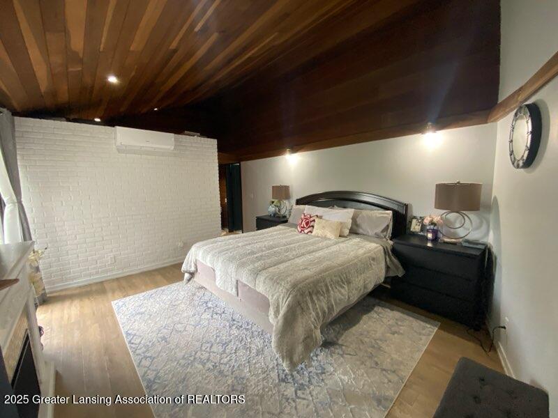 Eagle, Michigan, 48822, United States, 4 Bedrooms Bedrooms, ,4 BathroomsBathrooms,Residential,For Sale,1807523