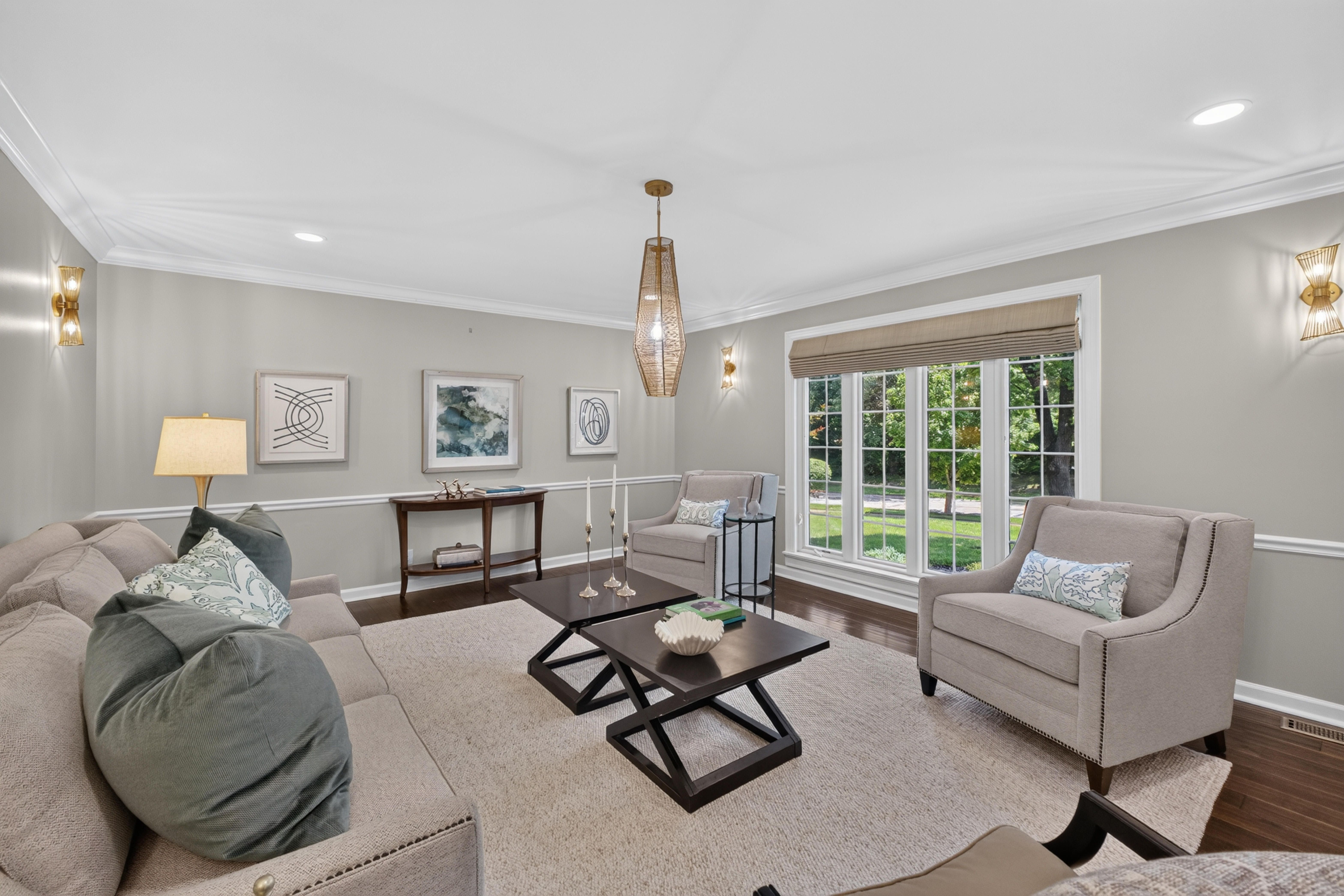  Elegant Brick Retreat on 1.5+ Acres with Modern Luxuries and Tranquil Living - 物件實景