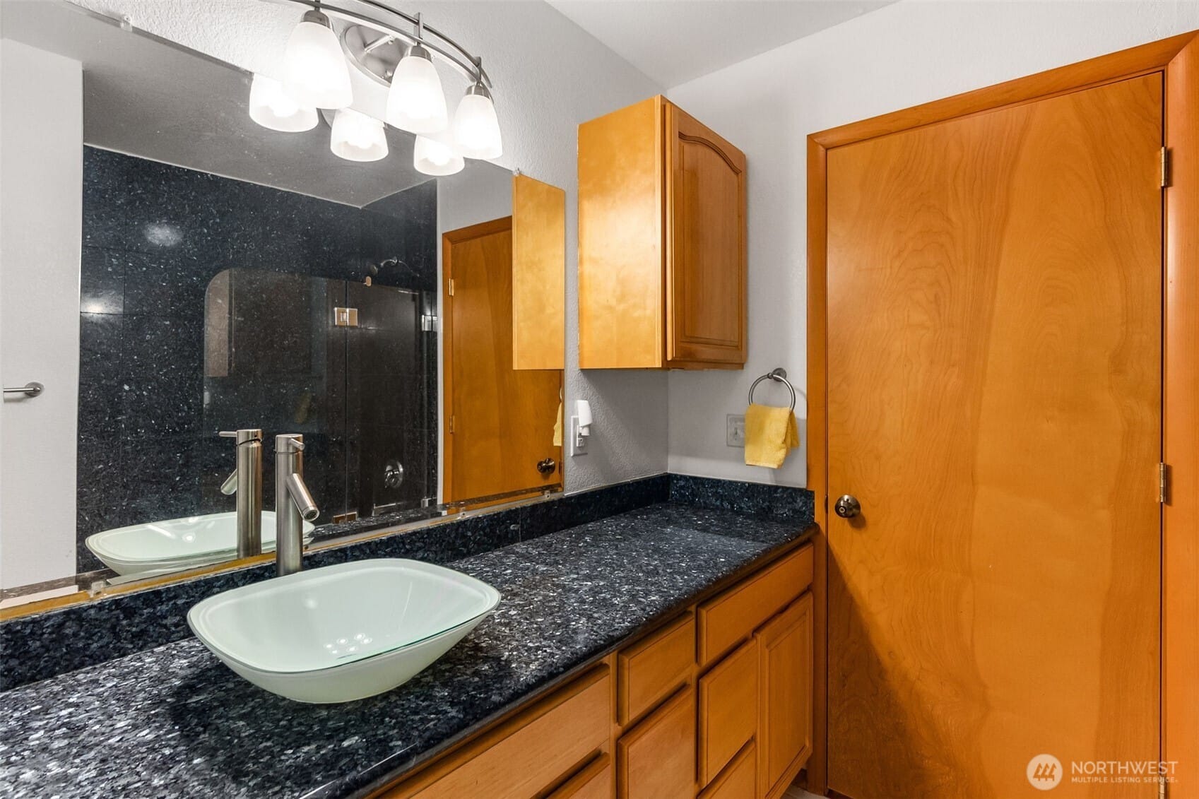 Olympia, Washington, 98512, United States, 2 Bedrooms Bedrooms, ,1 BathroomBathrooms,Residential,For Sale,1885373