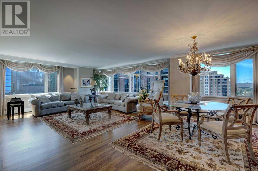 CALGARY, Alberta, T2P 3R8, CA, 2 Bedrooms Bedrooms, ,2 BathroomsBathrooms,Residential,For Sale,1908655