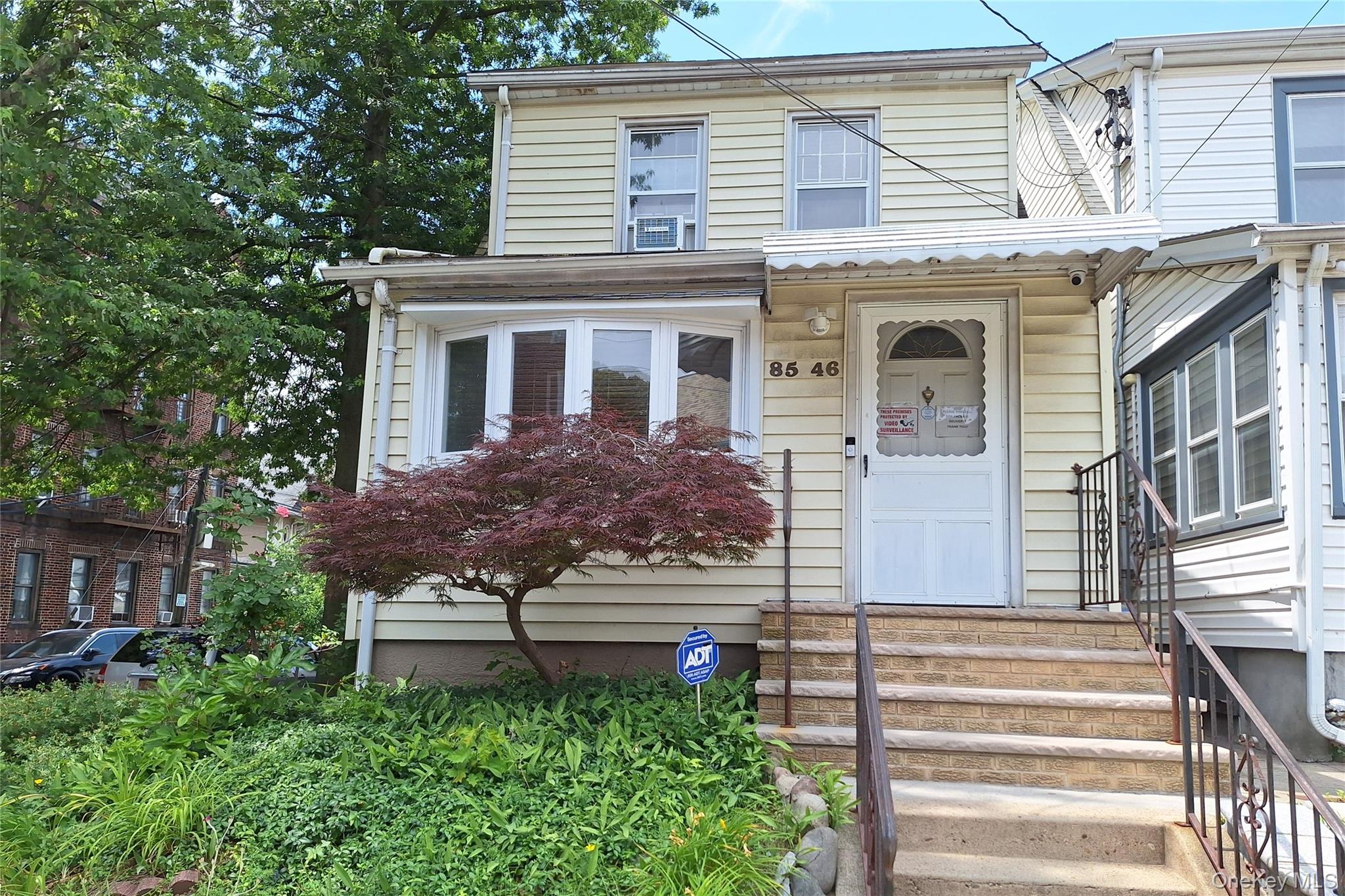 Woodhaven, New York, 11421, United States, 4 Bedrooms Bedrooms, ,2 BathroomsBathrooms,Residential,For Sale,2048228