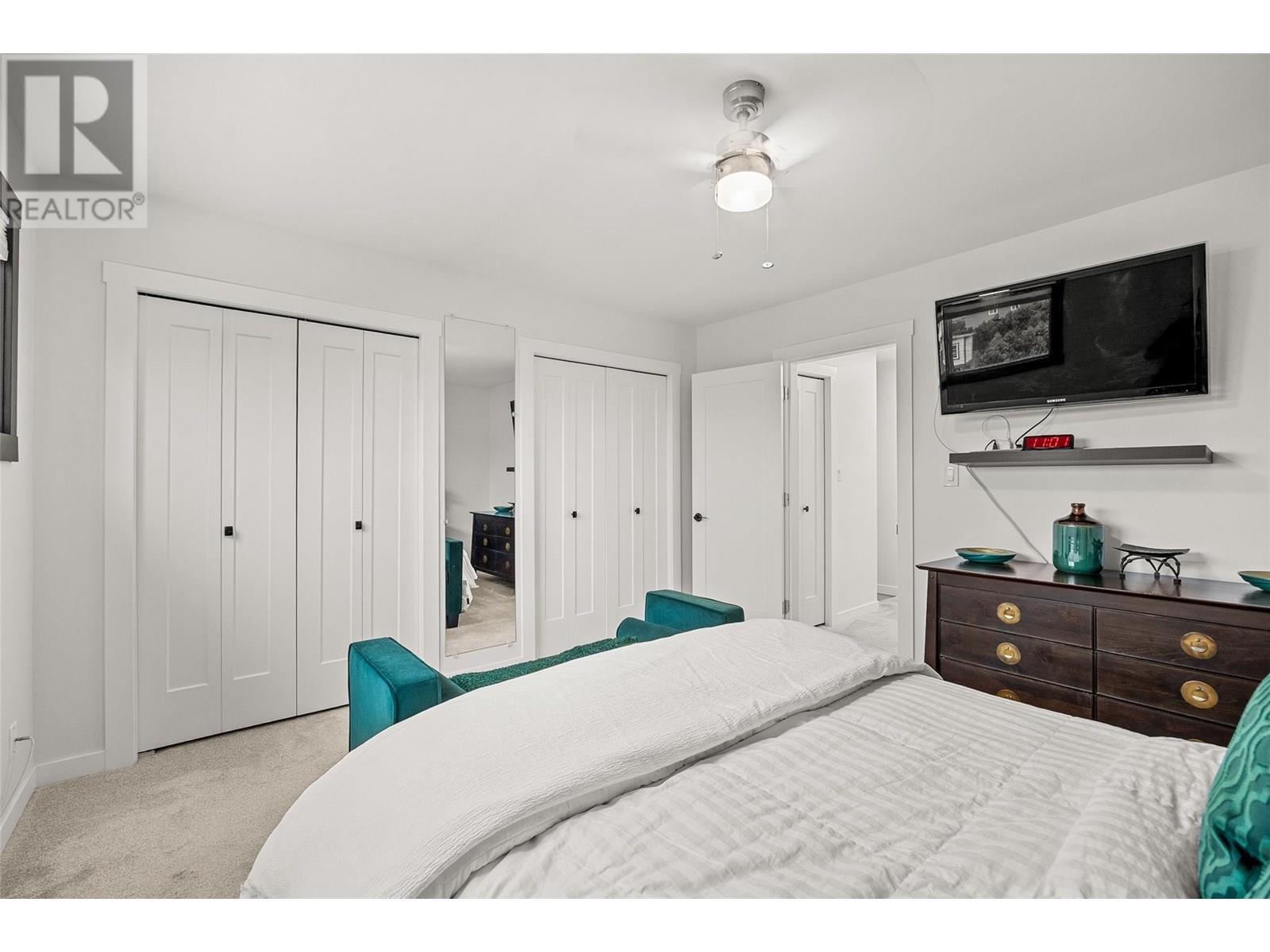 KELOWNA, British Columbia, V1X 5W5, CA, 3 Bedrooms Bedrooms, ,2 BathroomsBathrooms,Residential,For Sale,1950193