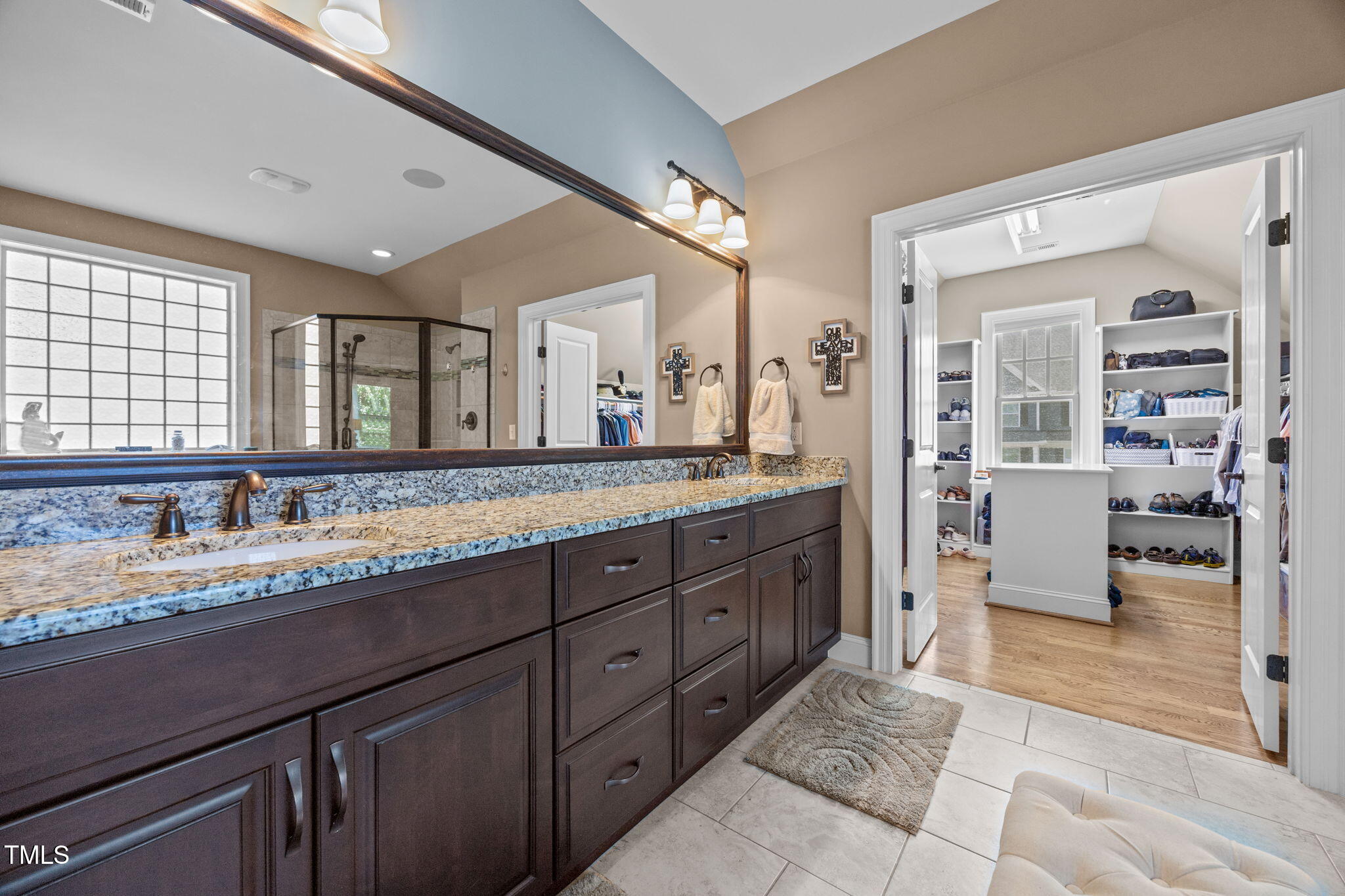 Apex, North Carolina, 27502, United States, 5 Bedrooms Bedrooms, ,4 BathroomsBathrooms,Residential,For Sale,1901280