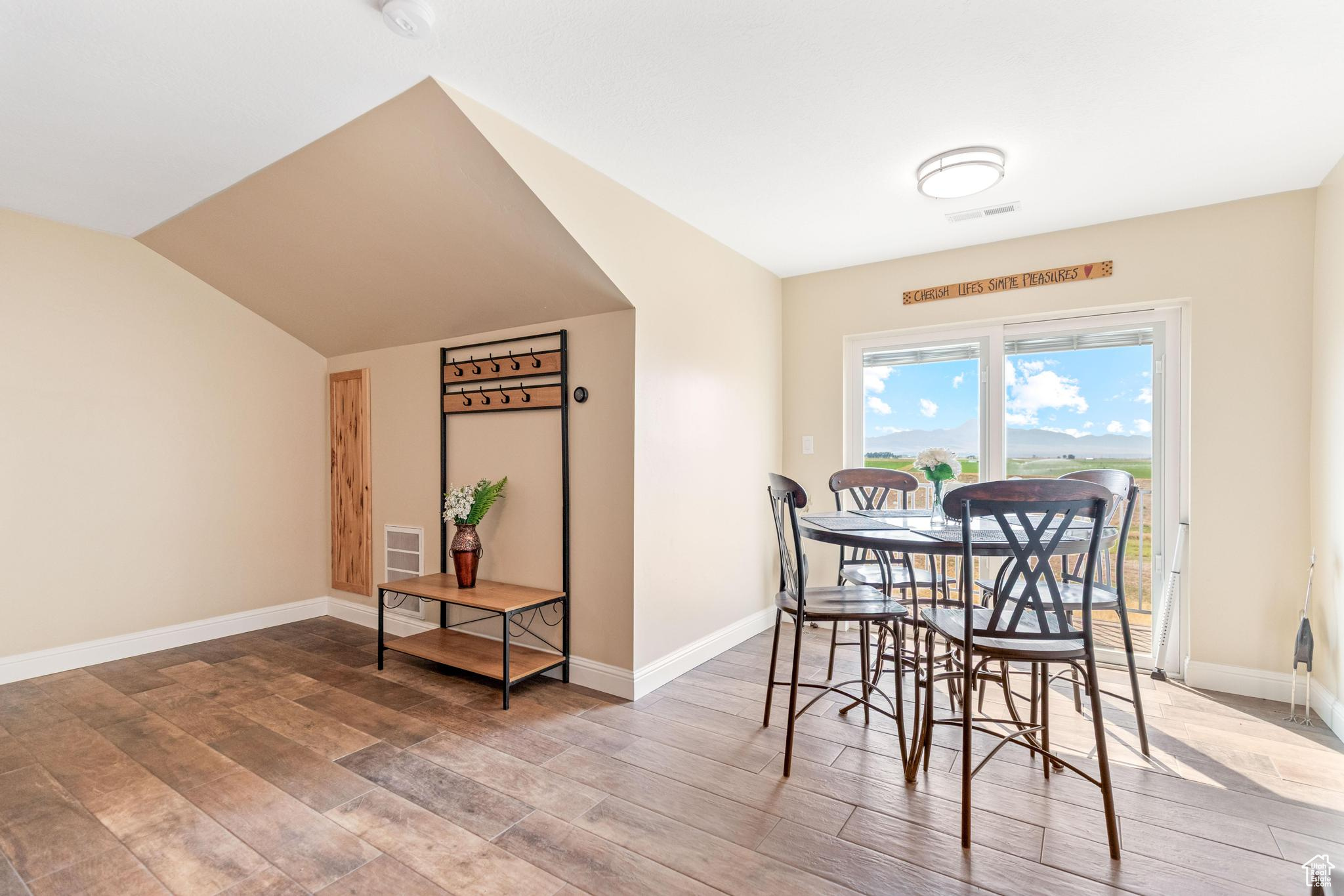 Downey, Idaho, 83234, United States, 3 Bedrooms Bedrooms, ,3 BathroomsBathrooms,Residential,For Sale,1943917