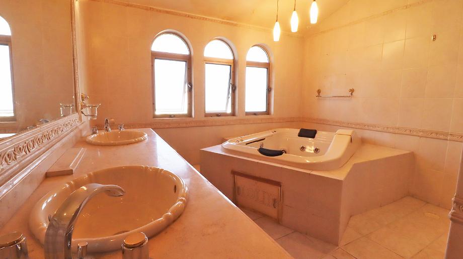 Guadalajara, Jalisco, 44520, Mexico, 4 Bedrooms Bedrooms, ,3 BathroomsBathrooms,Residential,For Sale,1916689