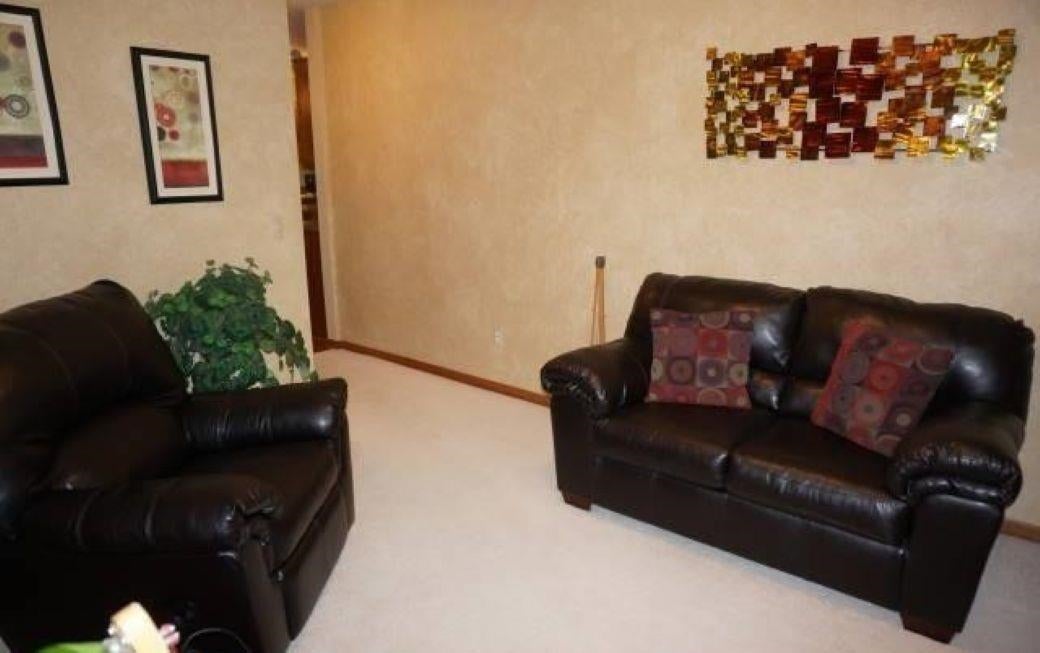 Macomb Twp, Michigan, 48044, United States, 4 Bedrooms Bedrooms, ,4 BathroomsBathrooms,Residential,For Sale,1942968