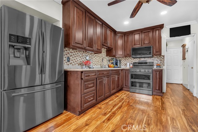 Downey, California, 90242, United States, 3 Bedrooms Bedrooms, ,2 BathroomsBathrooms,Residential,For Sale,1928168