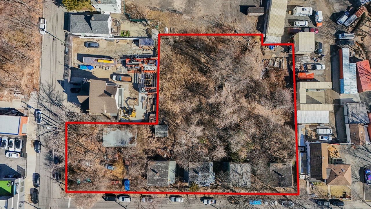 Staten Island, New York, 10309, United States, 2 Bedrooms Bedrooms, ,1 BathroomBathrooms,Residential,For Sale,2001517