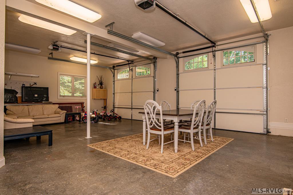 Littleton, North Carolina, 27850, United States, 3 Bedrooms Bedrooms, ,4 BathroomsBathrooms,Residential,For Sale,1836681