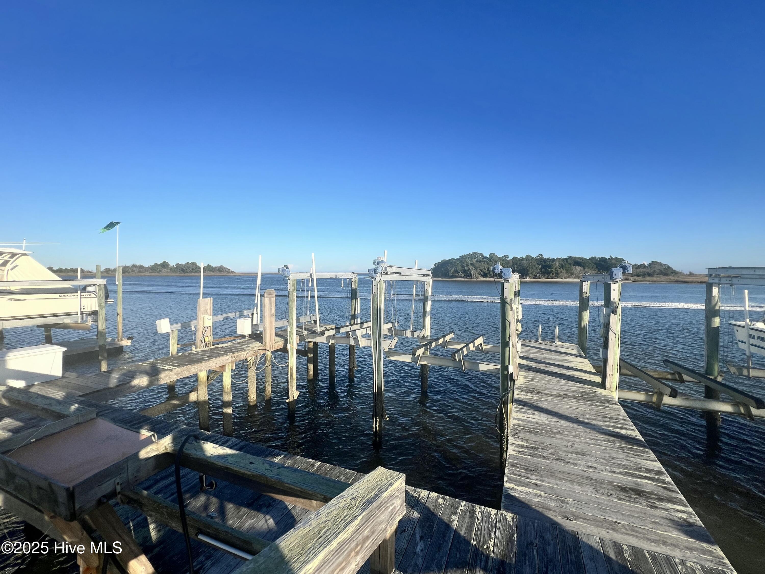 Wilmington, North Carolina, 28409, United States, 5 Bedrooms Bedrooms, ,4 BathroomsBathrooms,Residential,For Sale,1730628