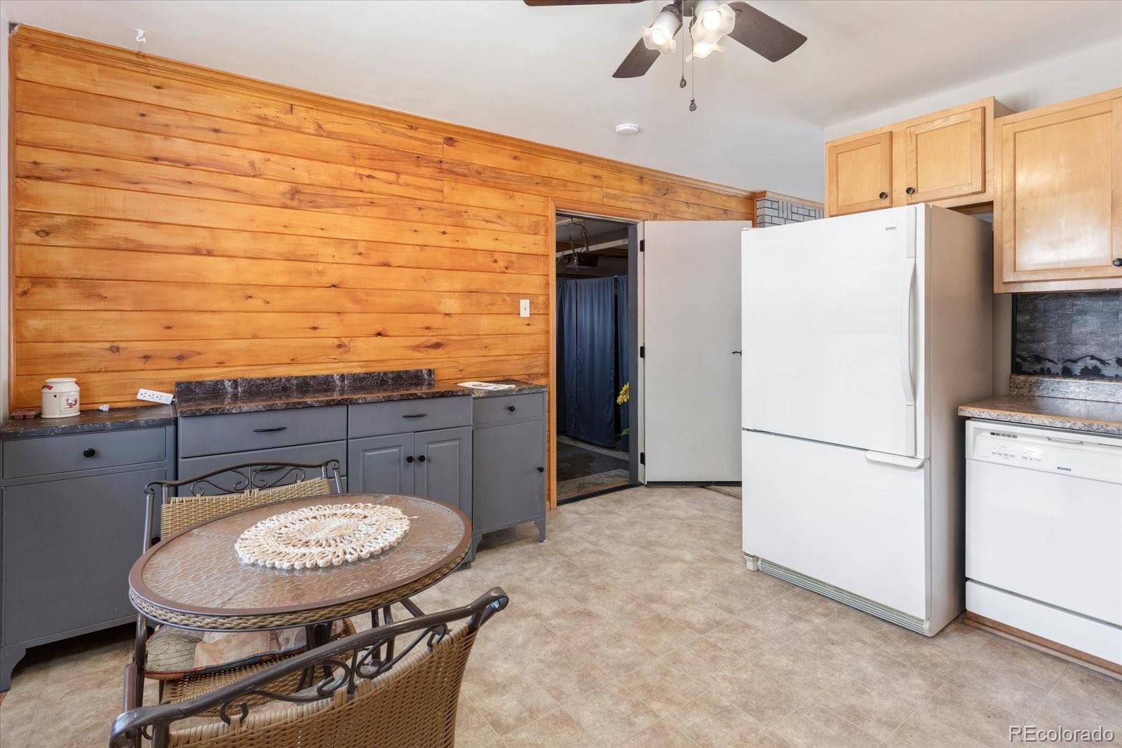 Salida, Colorado, 81201, United States, 3 Bedrooms Bedrooms, ,2 BathroomsBathrooms,Residential,For Sale,1982690