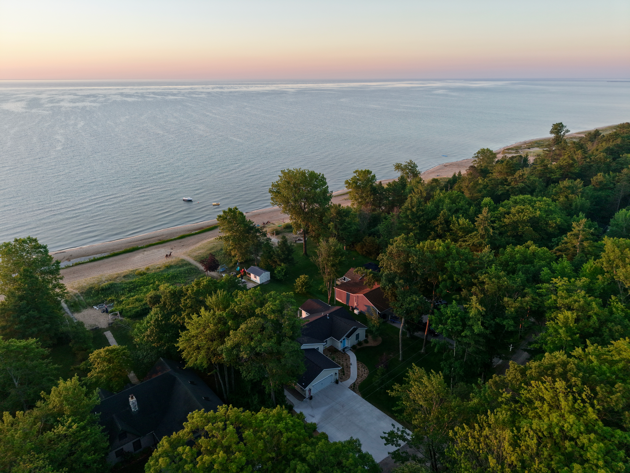  Lake Huron Ranch Home - 物件實景