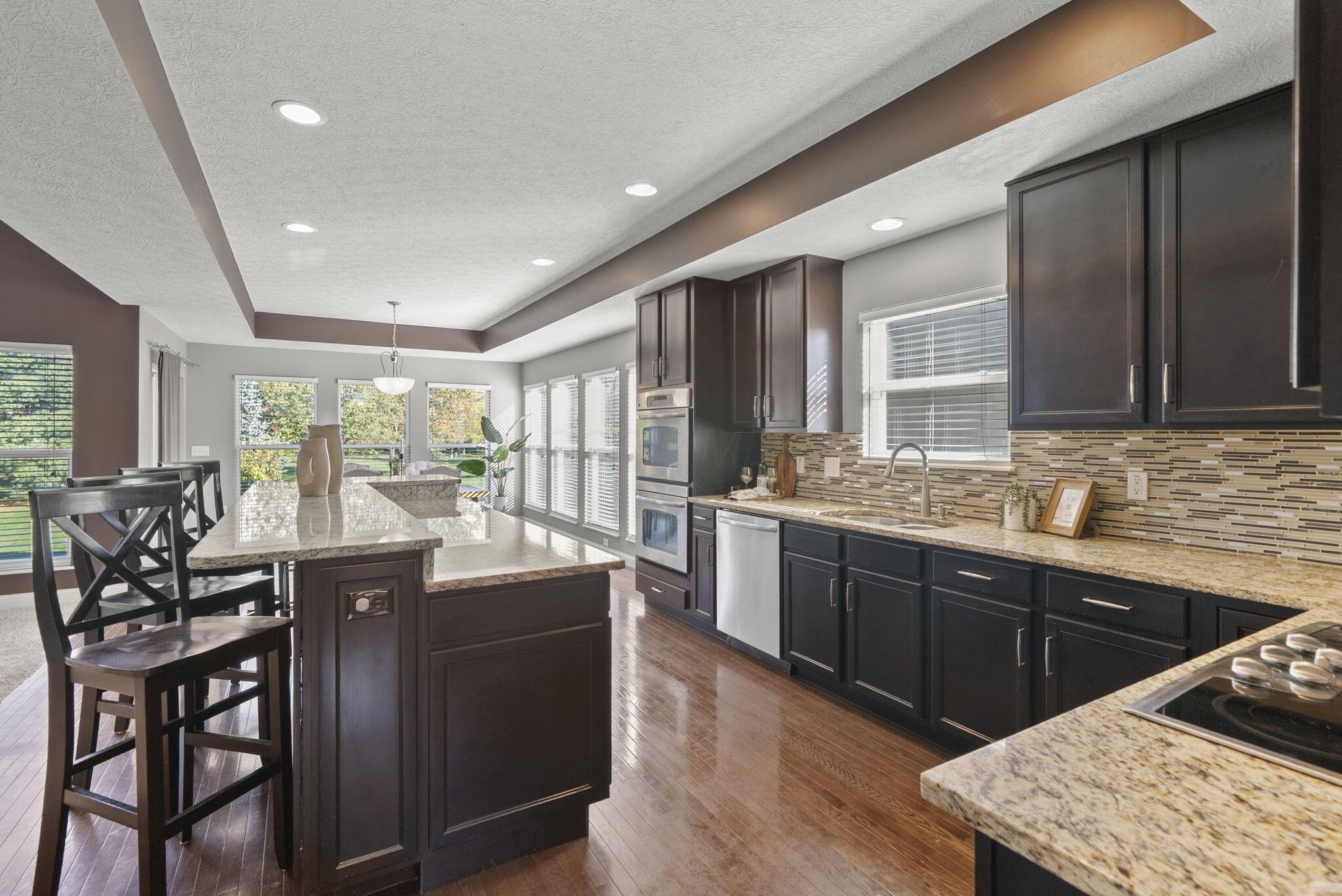 Powell, Ohio, 43065, United States, 5 Bedrooms Bedrooms, ,5 BathroomsBathrooms,Residential,For Sale,1988967