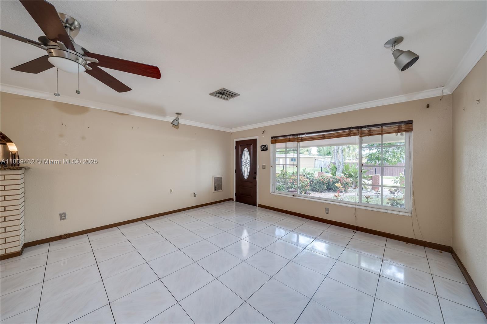 Hollywood, Florida, 33024, United States, 3 Bedrooms Bedrooms, ,2 BathroomsBathrooms,Residential,For Sale,1892932