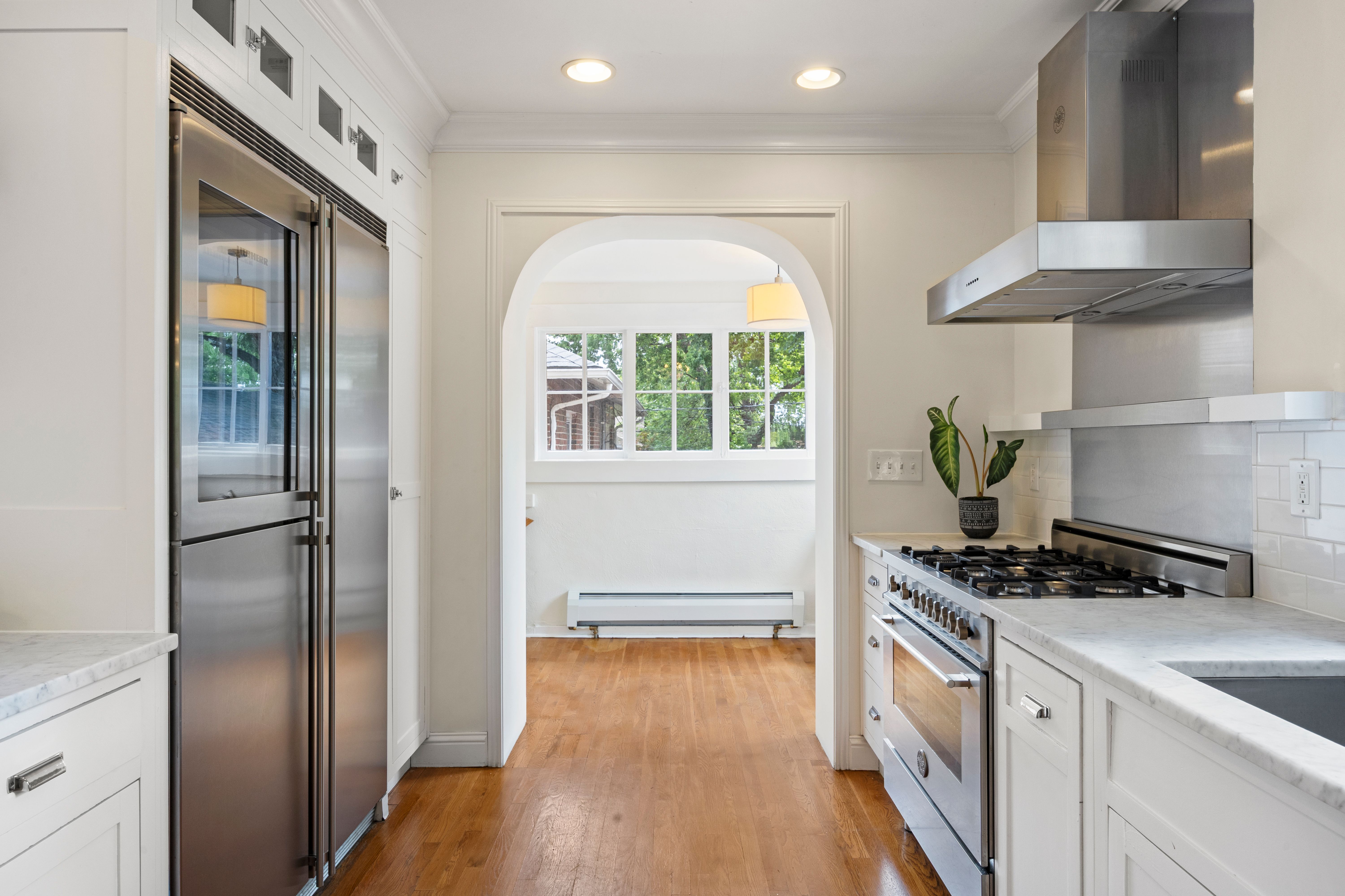  Mediterranean Masterpiece Spanning Prestigious 7th Avenue Parkway - 物件實景