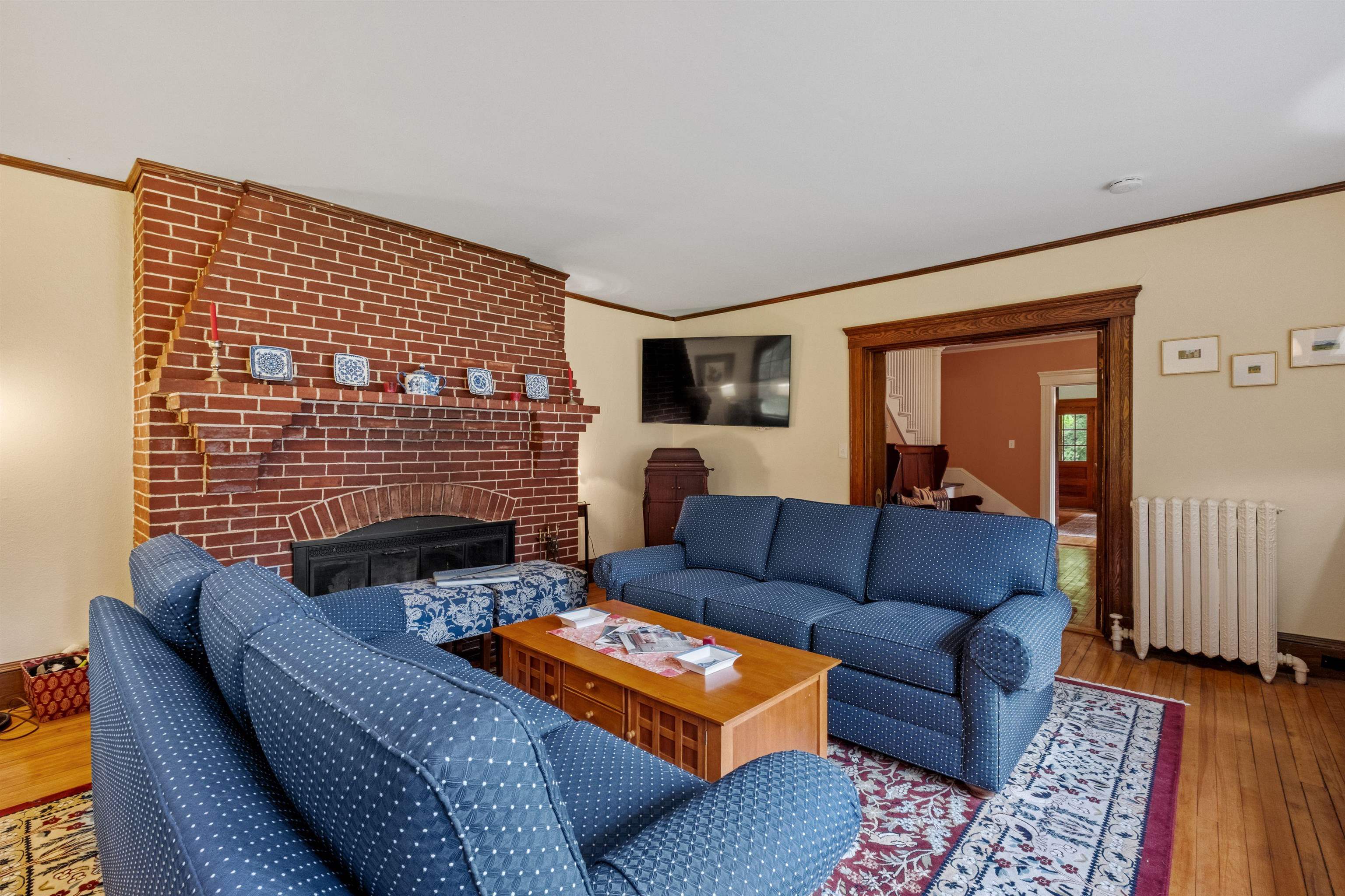 Claremont, New Hampshire, 03743, United States, 7 Bedrooms Bedrooms, ,2 BathroomsBathrooms,Residential,For Sale,1846493