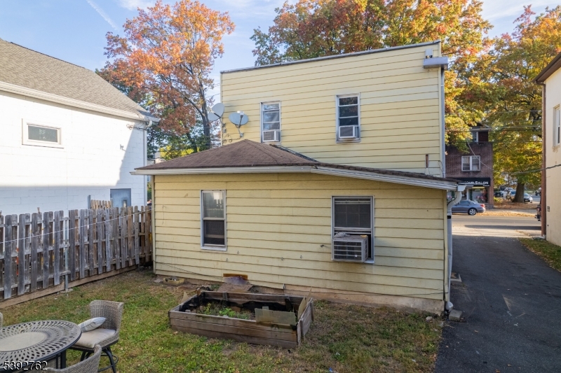 Rahway City, New Jersey, 07065, United States, 5 Bedrooms Bedrooms, ,2 BathroomsBathrooms,Residential,For Sale,1968734