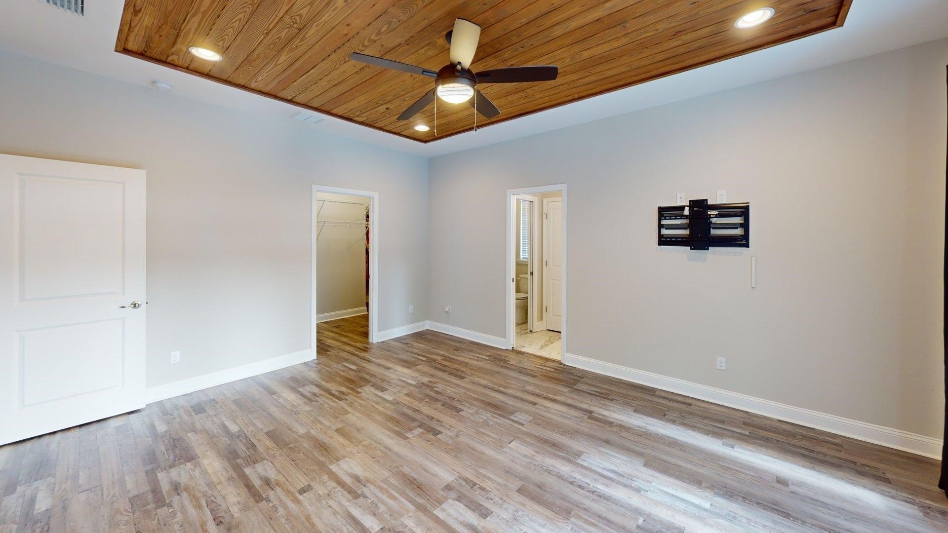 Tallahassee, Florida, 32312, United States, 4 Bedrooms Bedrooms, ,3 BathroomsBathrooms,Residential,For Sale,1938254