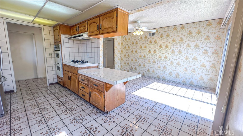 Carson, California, 90745, United States, 4 Bedrooms Bedrooms, ,2 BathroomsBathrooms,Residential,For Sale,1900835