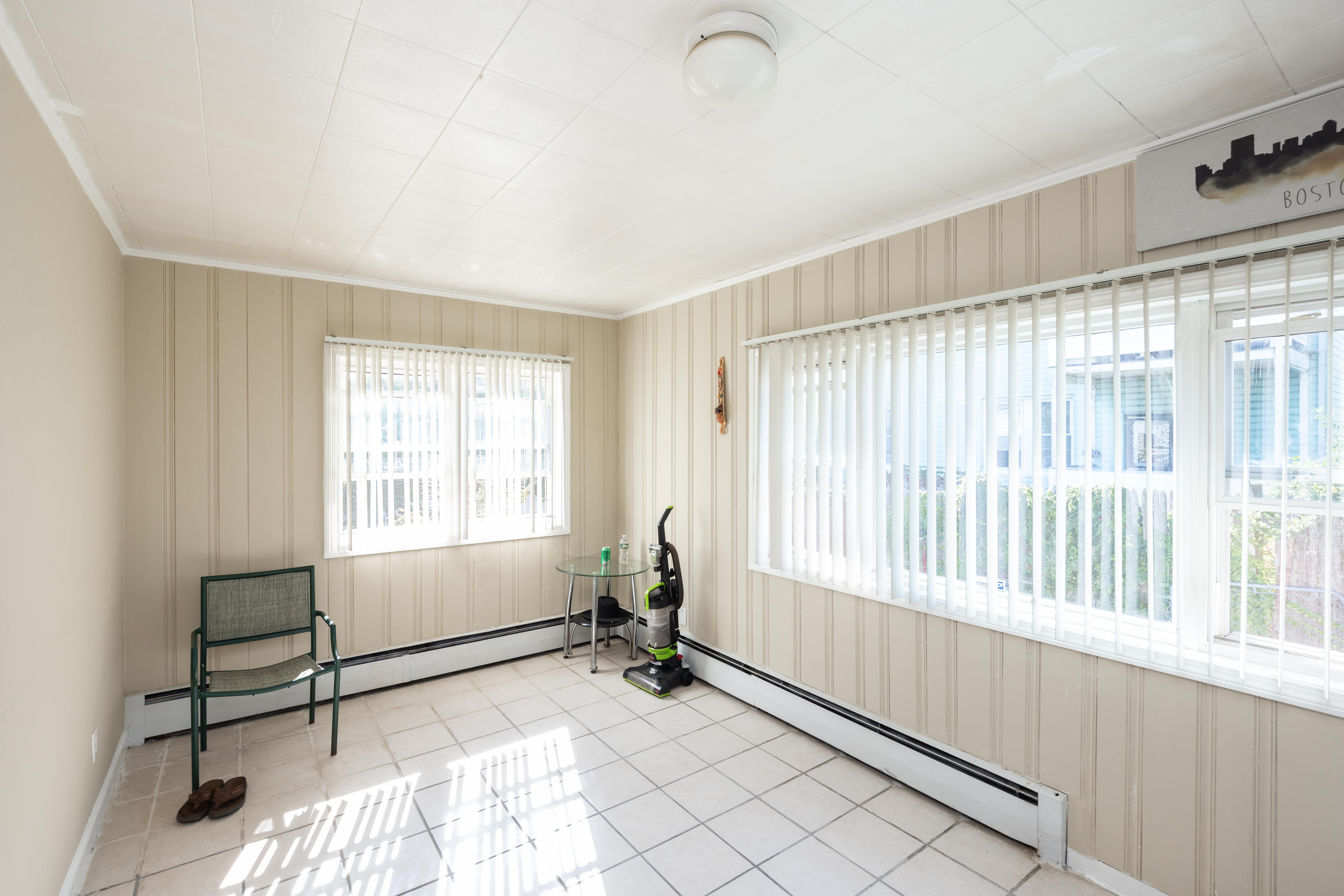 Chelsea, Massachusetts, 02150, United States, 5 Bedrooms Bedrooms, ,2 BathroomsBathrooms,Residential,For Sale,1983279