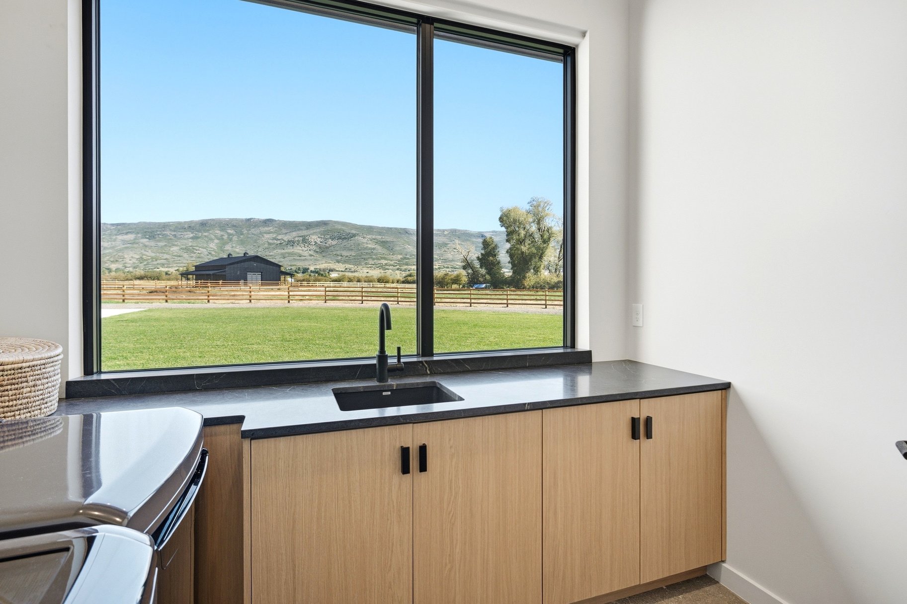  A Modern Estate Framed by Mount Timpanogos - 物件實景