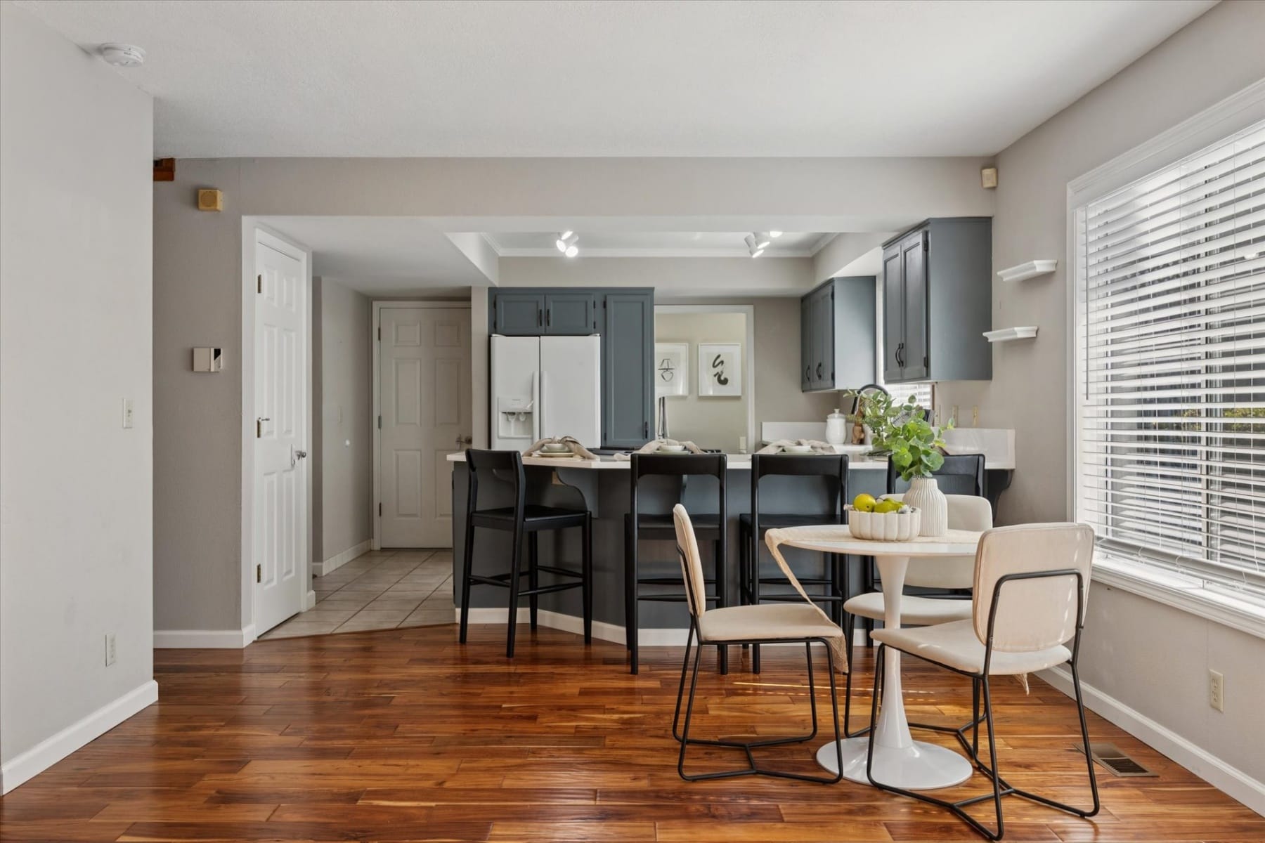  11445 SW WOODLEE HEIGHTS CT Portland, OR 97219 - 物件實景