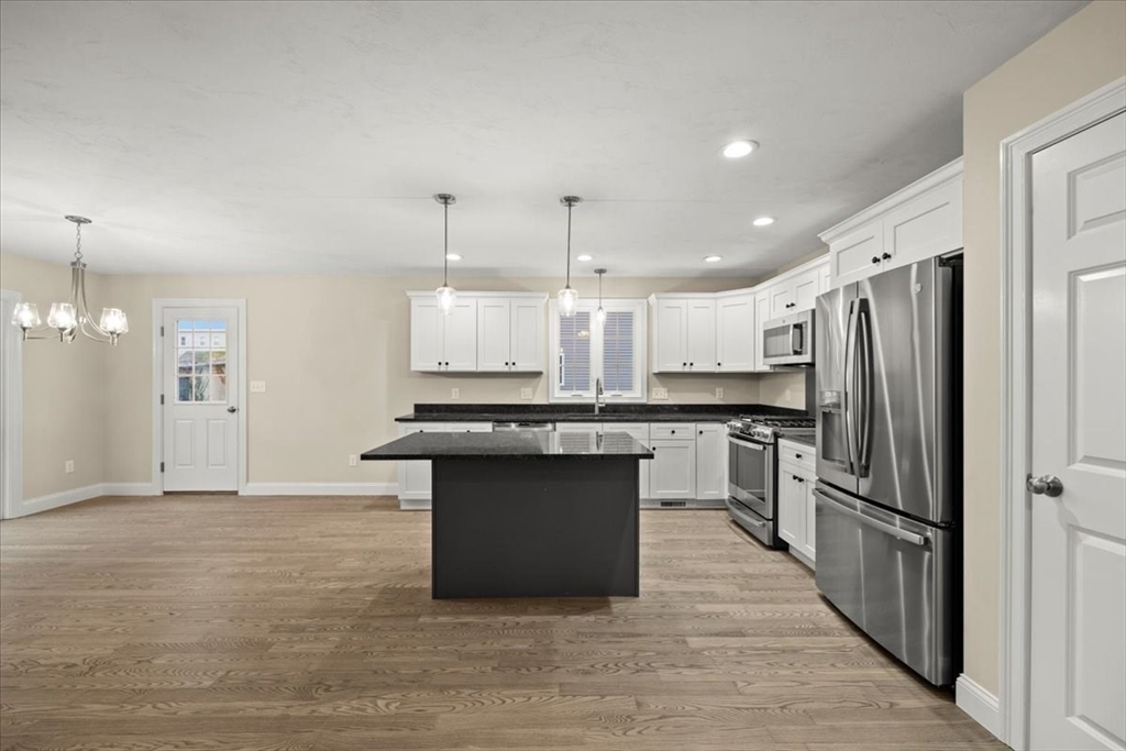 Brockton, Massachusetts, 02301, United States, 4 Bedrooms Bedrooms, ,3 BathroomsBathrooms,Residential,For Sale,1846360