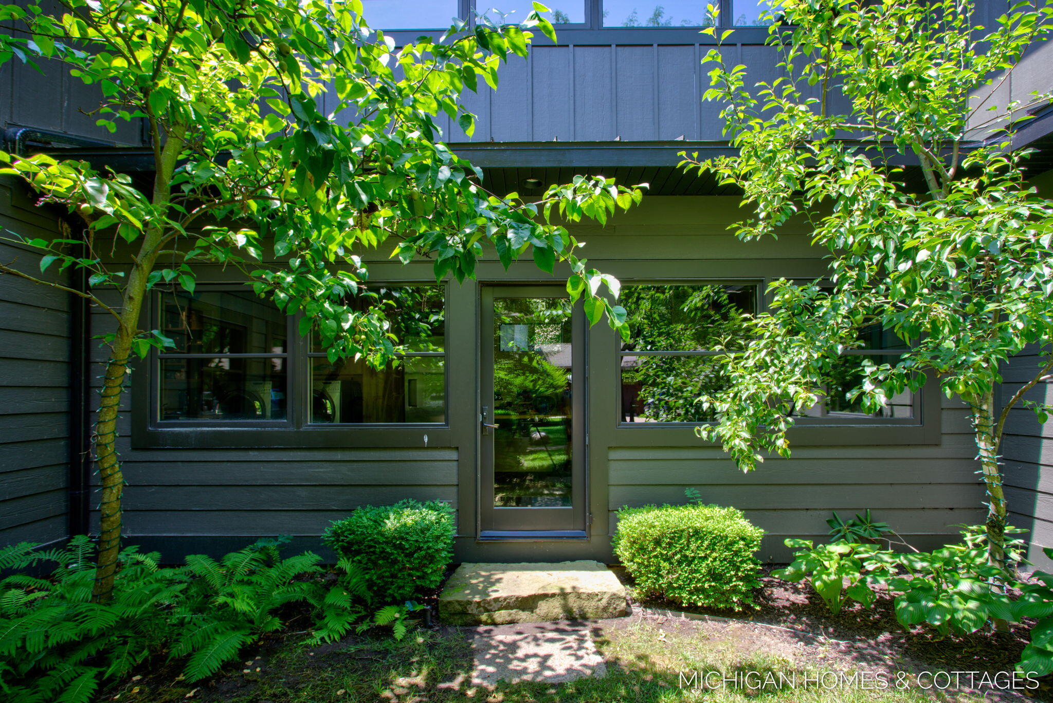Saugatuck, Michigan, 49453, United States, 5 Bedrooms Bedrooms, ,4 BathroomsBathrooms,Residential,For Sale,1940964