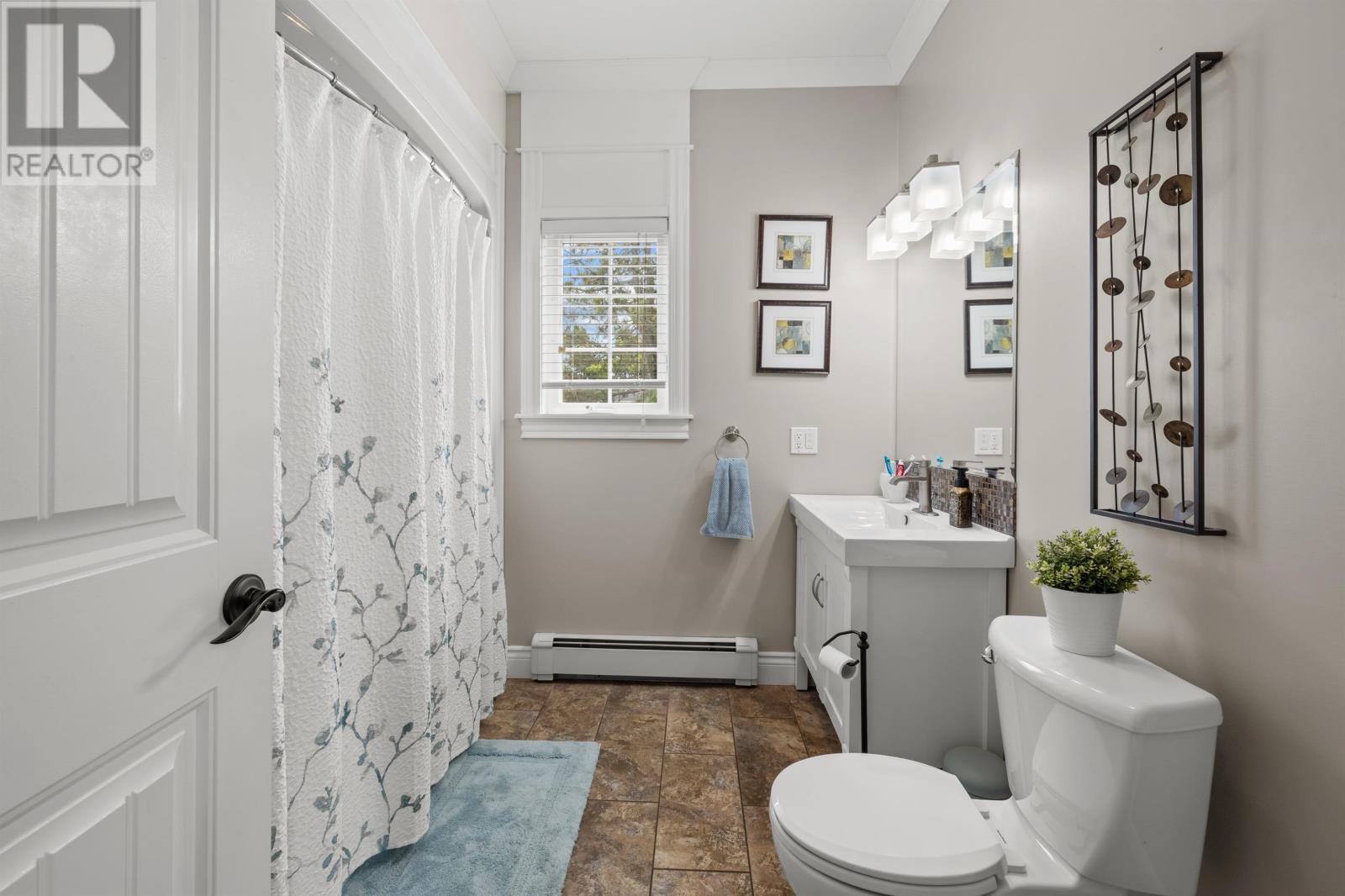 WINSLOE SOUTH, Prince Edward Island, C1E 2Y2, CA, 5 Bedrooms Bedrooms, ,3 BathroomsBathrooms,Residential,For Sale,1875510
