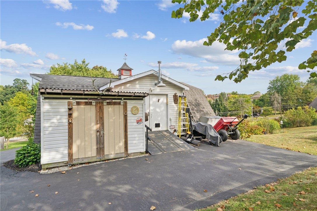 North Huntingdon, Pennsylvania, 15642, United States, 3 Bedrooms Bedrooms, ,3 BathroomsBathrooms,Residential,For Sale,1981401