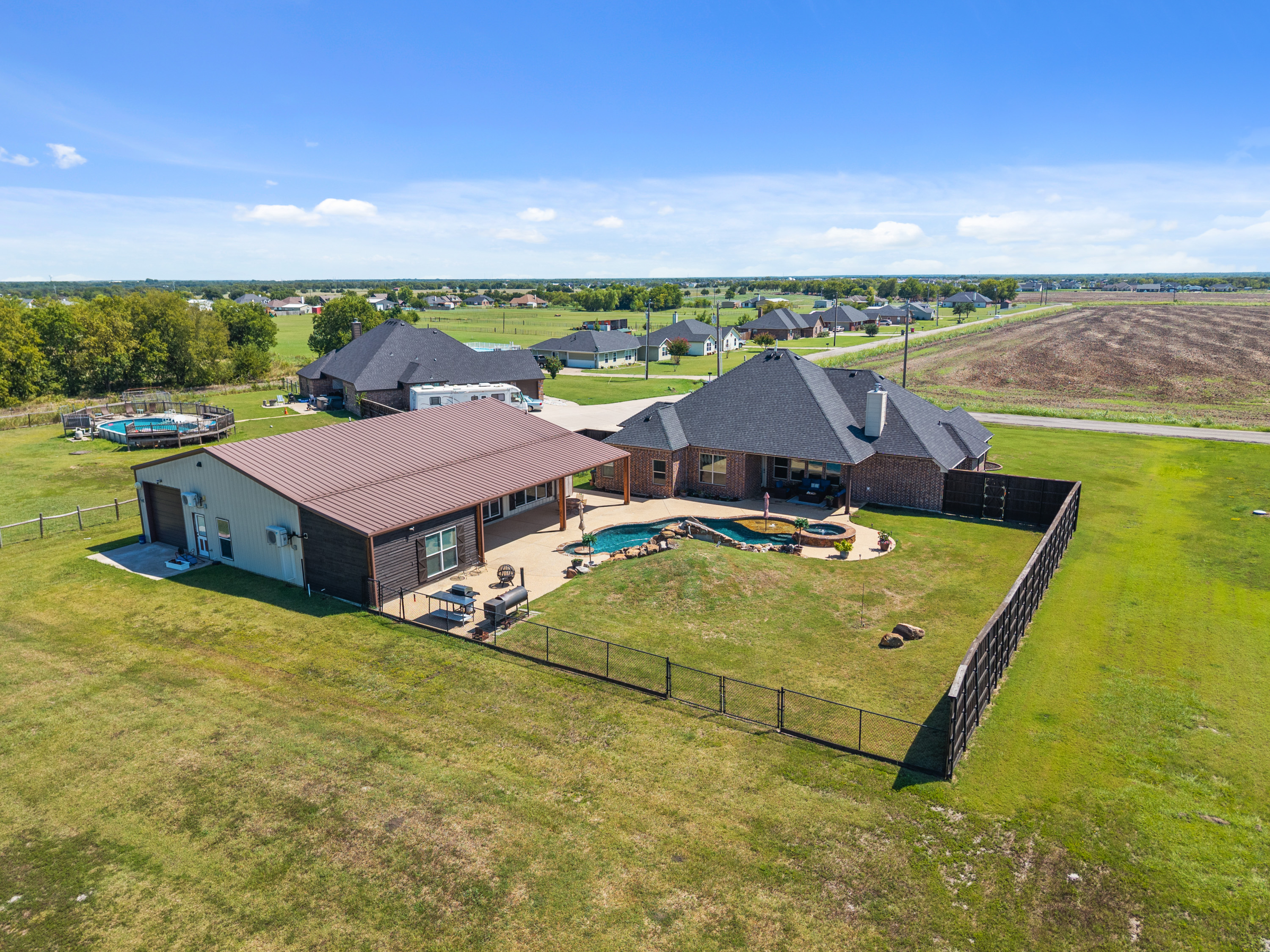 Caddo Mills, Texas, 75135, United States, 4 Bedrooms Bedrooms, ,2 BathroomsBathrooms,Residential,For Sale,1943912