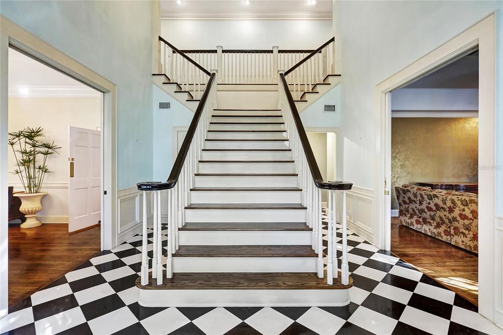 Tampa, Florida, 33611, United States, 5 Bedrooms Bedrooms, ,7 BathroomsBathrooms,Residential,For Sale,1988340