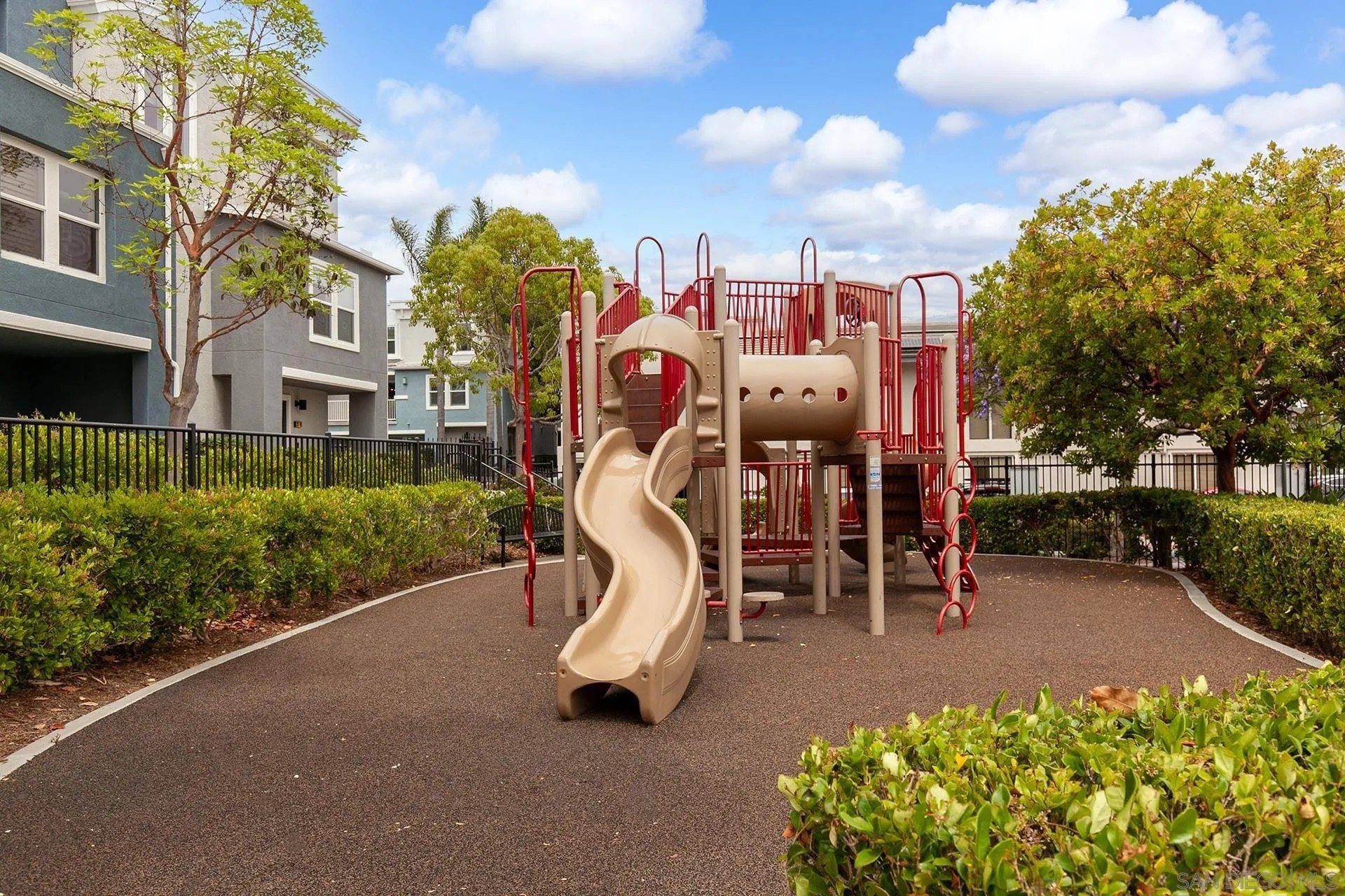 San Diego, California, 92106, United States, 2 Bedrooms Bedrooms, ,3 BathroomsBathrooms,Residential,For Sale,1919740