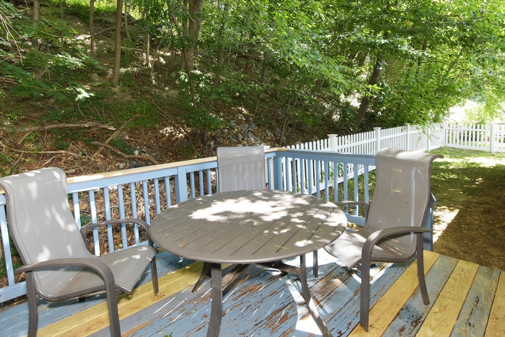 Worcester, Massachusetts, 01602, United States, 3 Bedrooms Bedrooms, ,2 BathroomsBathrooms,Residential,For Sale,1902037